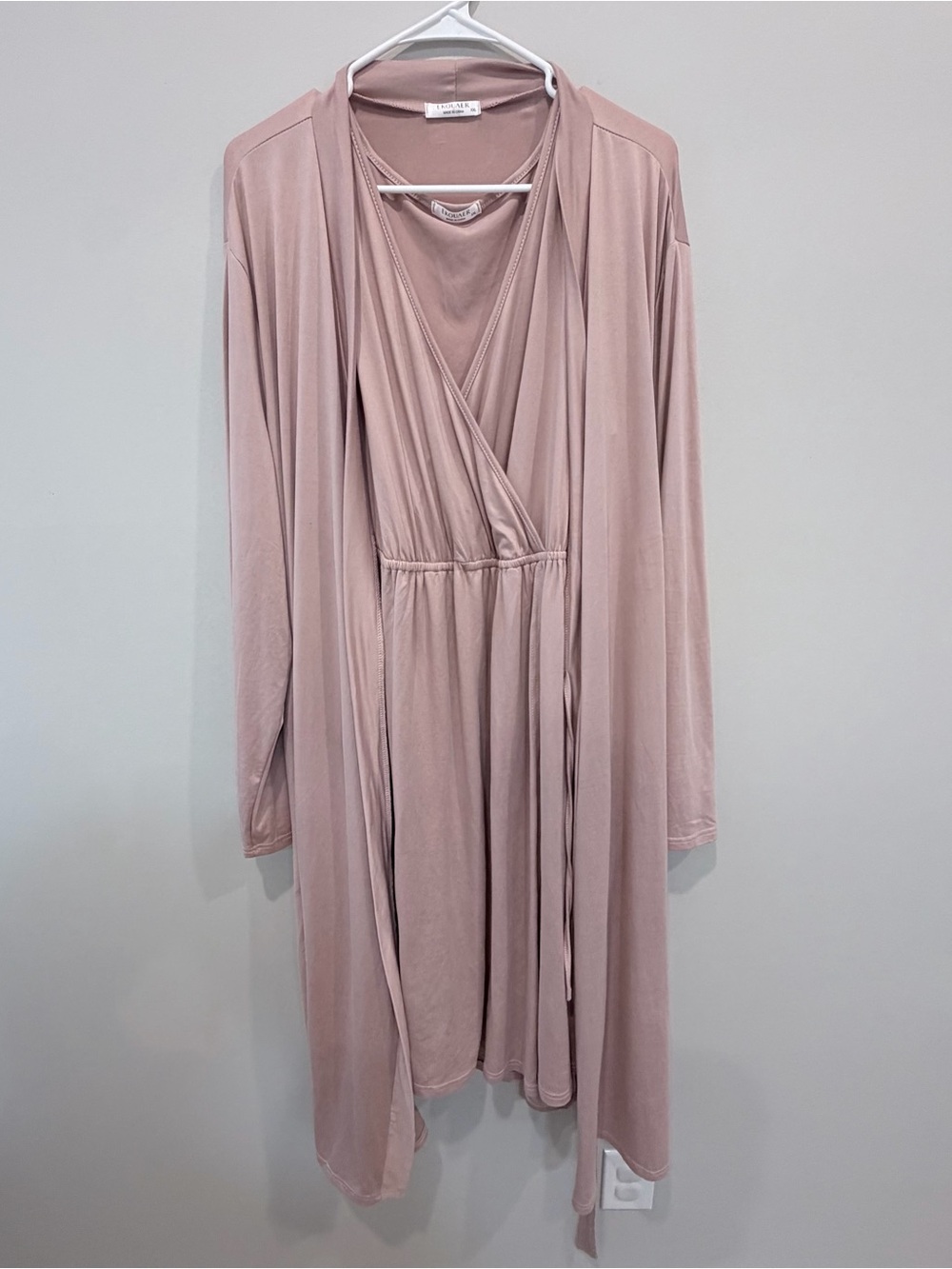 Eloise’s Maternity & Nursing Nightgown/Lounge Wear
